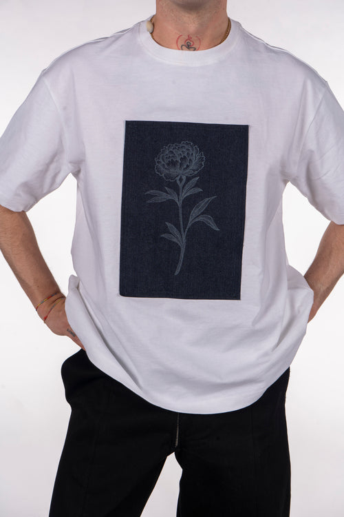 Camiseta clavel láser